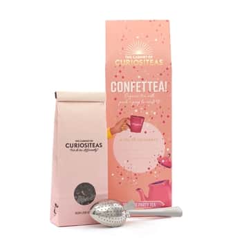 Organický čierny čaj s rozpustnými konfetami Confettea Pink 75 g + sitko